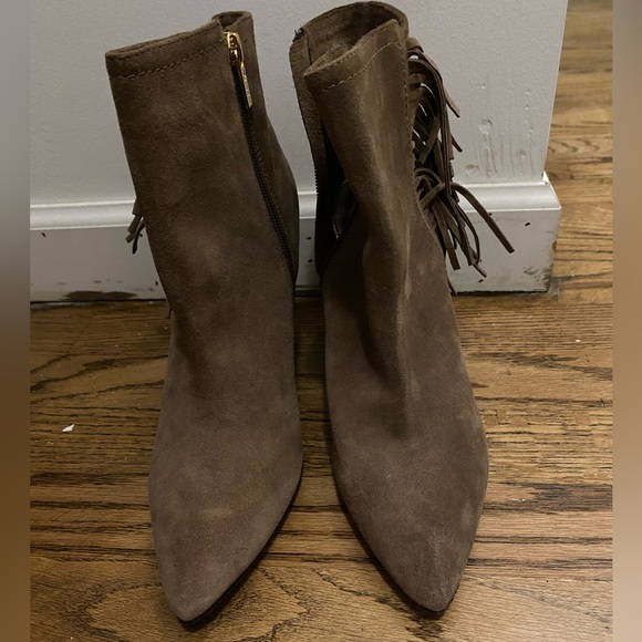 Isola Antonella suede fringe wedge heel booties - Picture 3 of 4